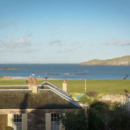 Benholm -Stunning 3-Bed Apartment In North Berwick Extérieur photo