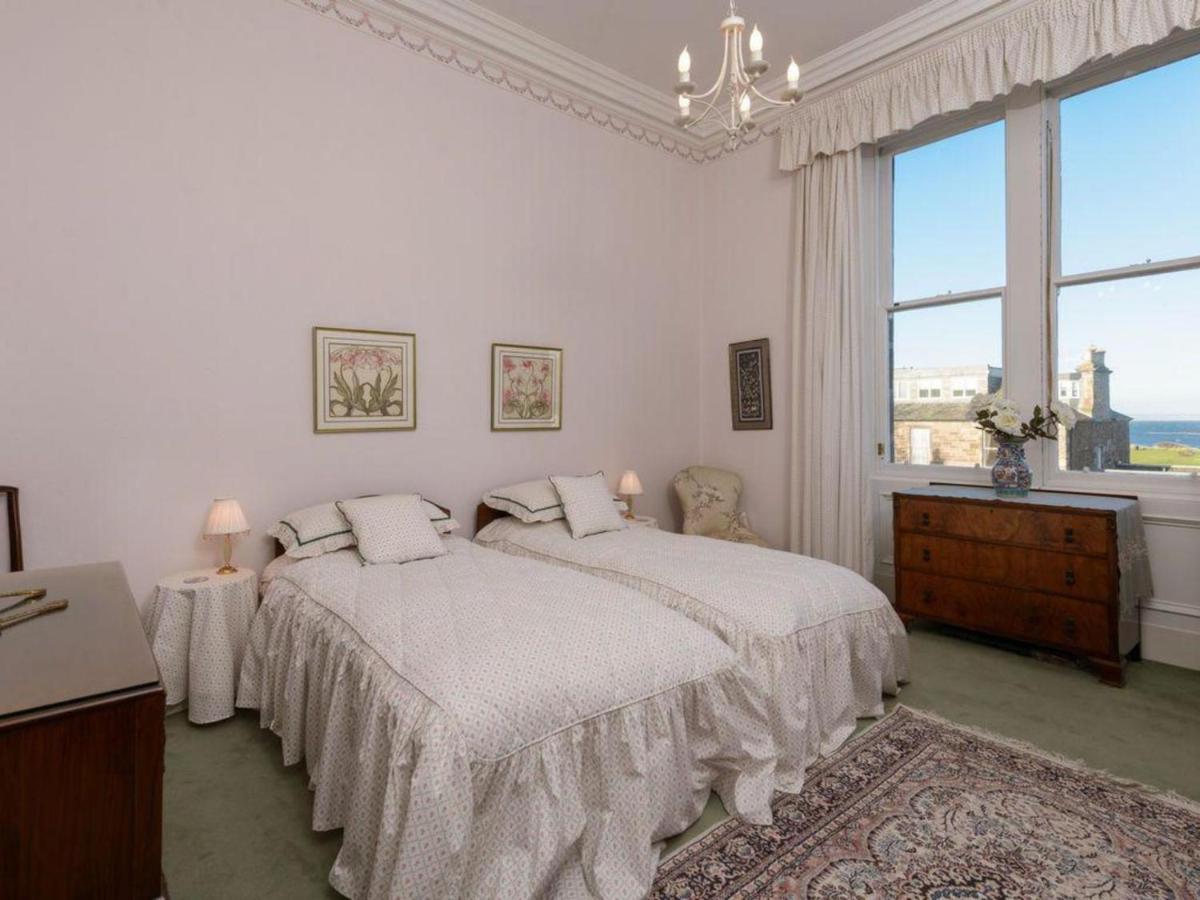 Benholm -Stunning 3-Bed Apartment In North Berwick Extérieur photo