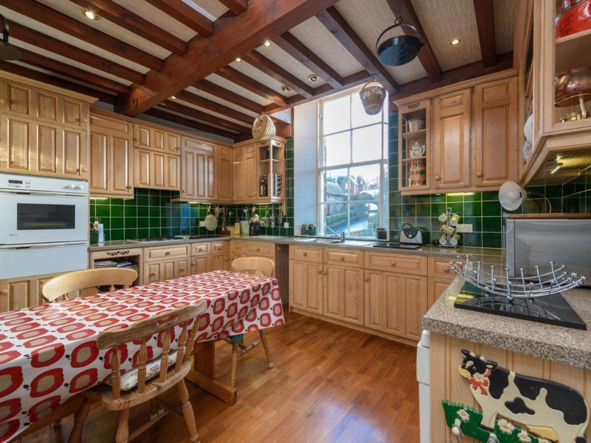 Benholm -Stunning 3-Bed Apartment In North Berwick Extérieur photo