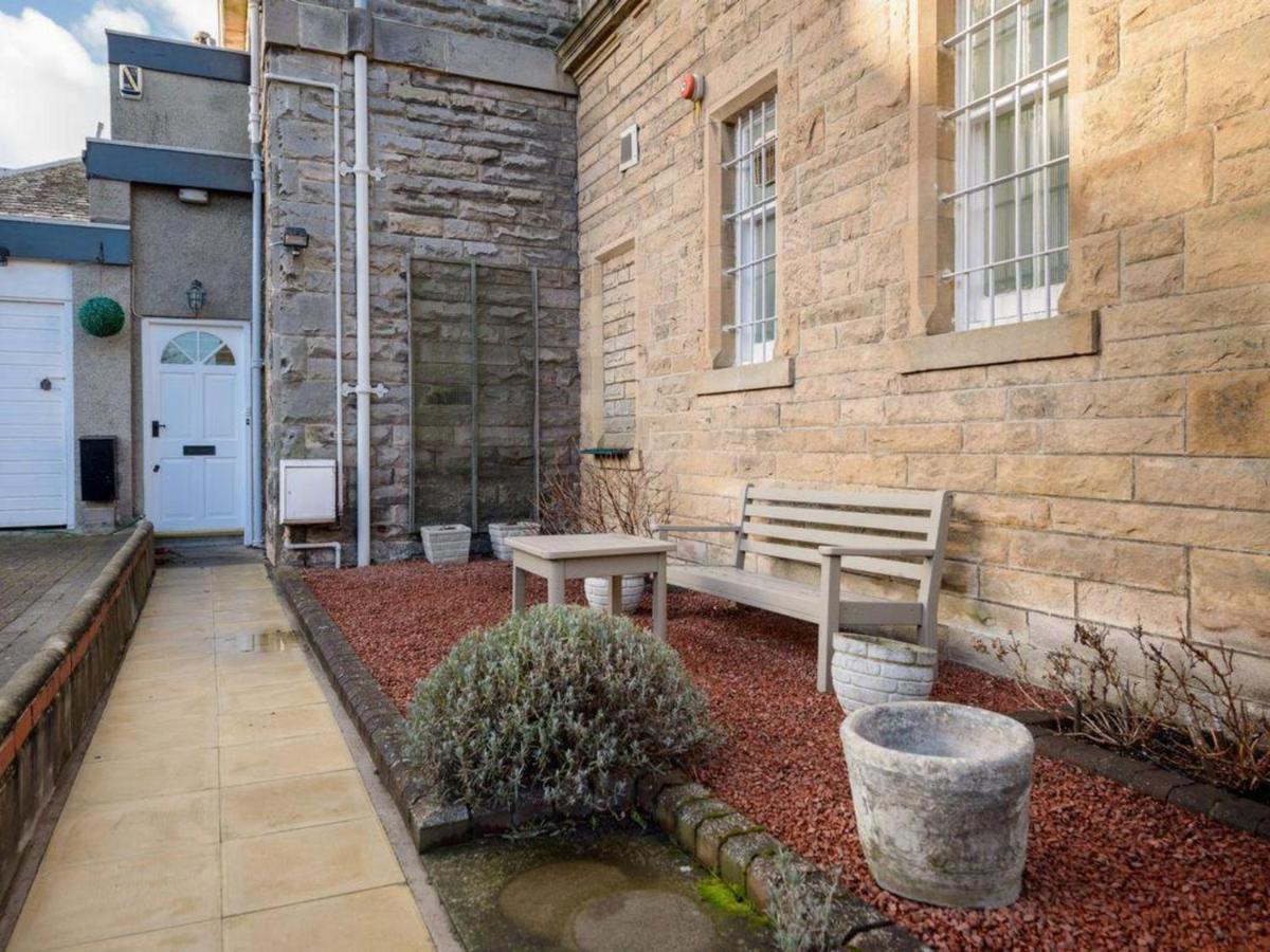 Benholm -Stunning 3-Bed Apartment In North Berwick Extérieur photo